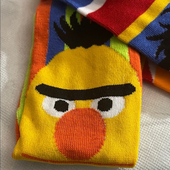Bert and Ernie Colorful Striped Sesame Street Character Socks NWT - Picture 4 of 6